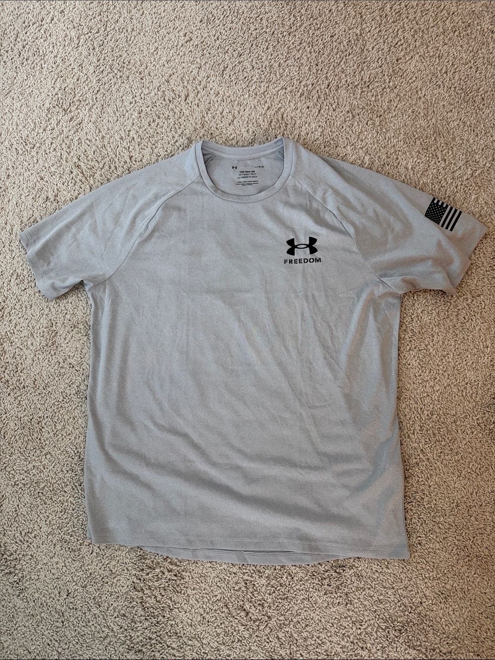 Under Armour Men’s Freedom Short-Sleeve Tech T-Shirt - Light Gray